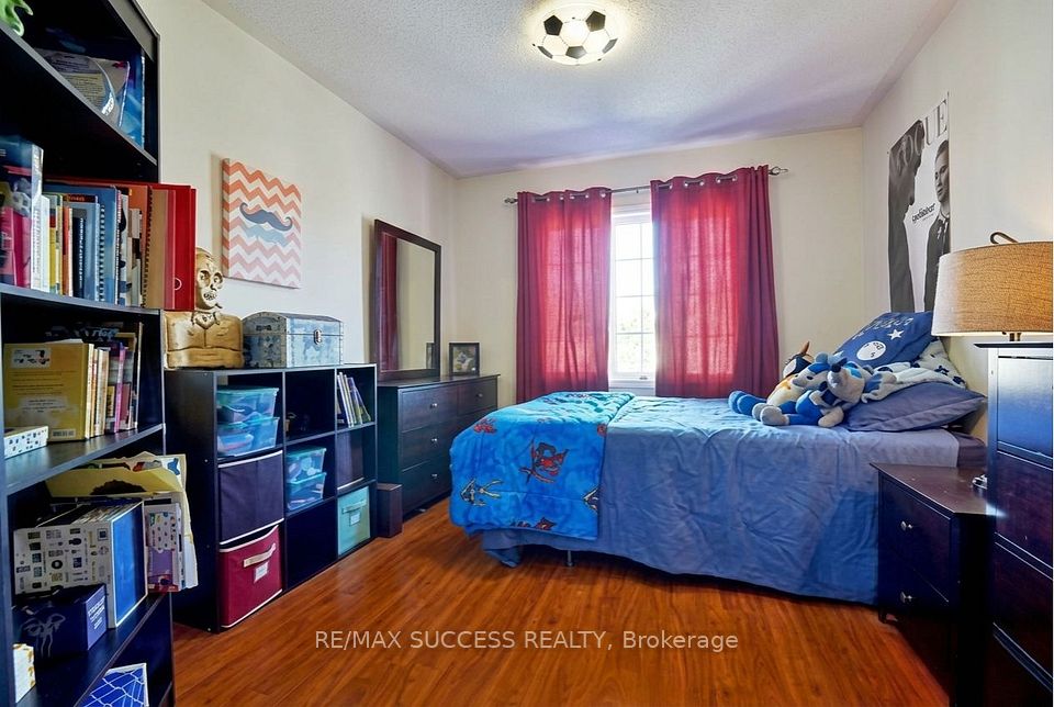 Additional bedroom at 5854 Delle Donne Drive